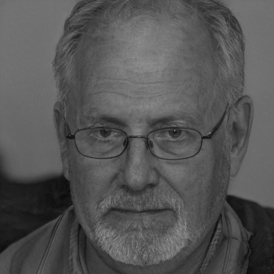 Ritratto professionale di Flavio Esposito